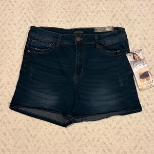 Silver Crush Distressed Denim Shorts NEW Womens Size 11 Waist 30 Sculpted Gift